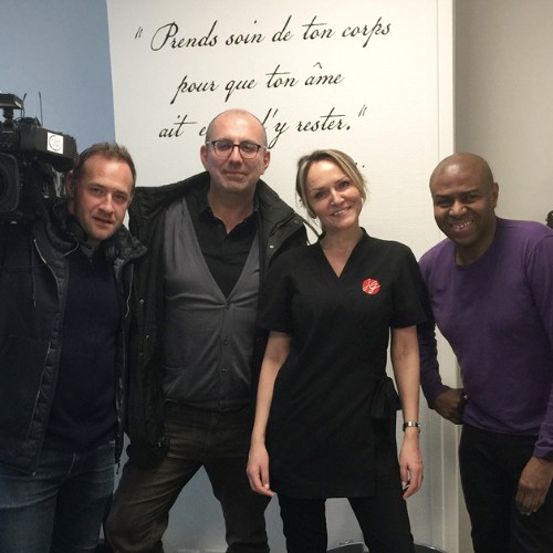 Photo du tournage de Capital M6 sur la tricopigmentation - Centre Jennifer Glomaud